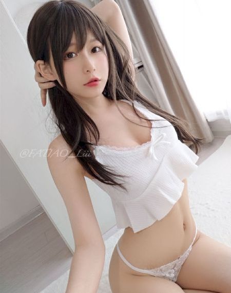 双胞胎姐妹齐上阵许多人物_1080P最新电影在线观看