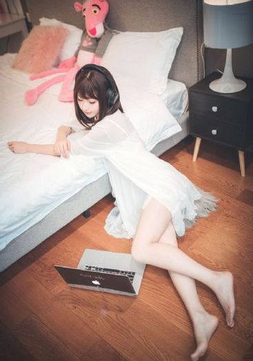 印度美女一丝不挂自拍毛片_超清版蓝光版中文字幕包