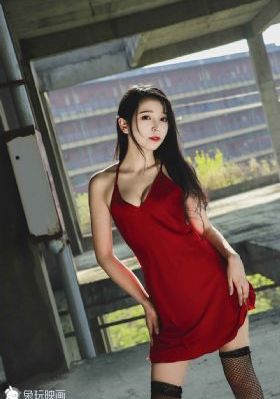 美女扒下内裤让男人桶免费视频_BD国语免费播放