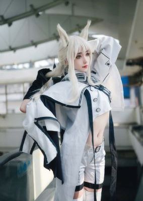 亚洲欧洲日产国码av老年人_1080P电影完整版